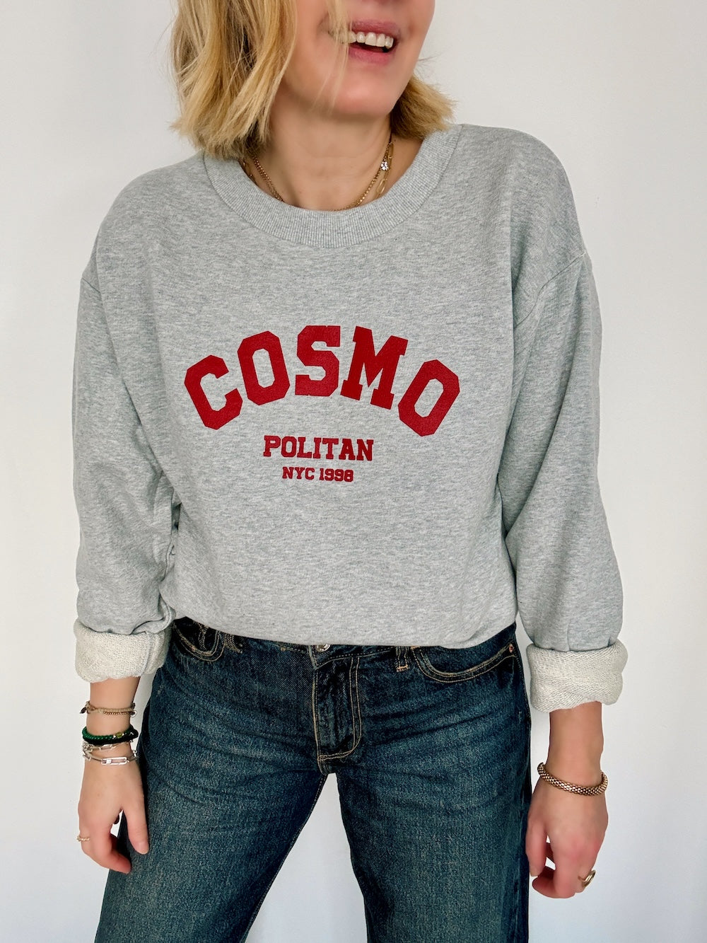 Cosmopolitan Sweatshirt Light Grey Red