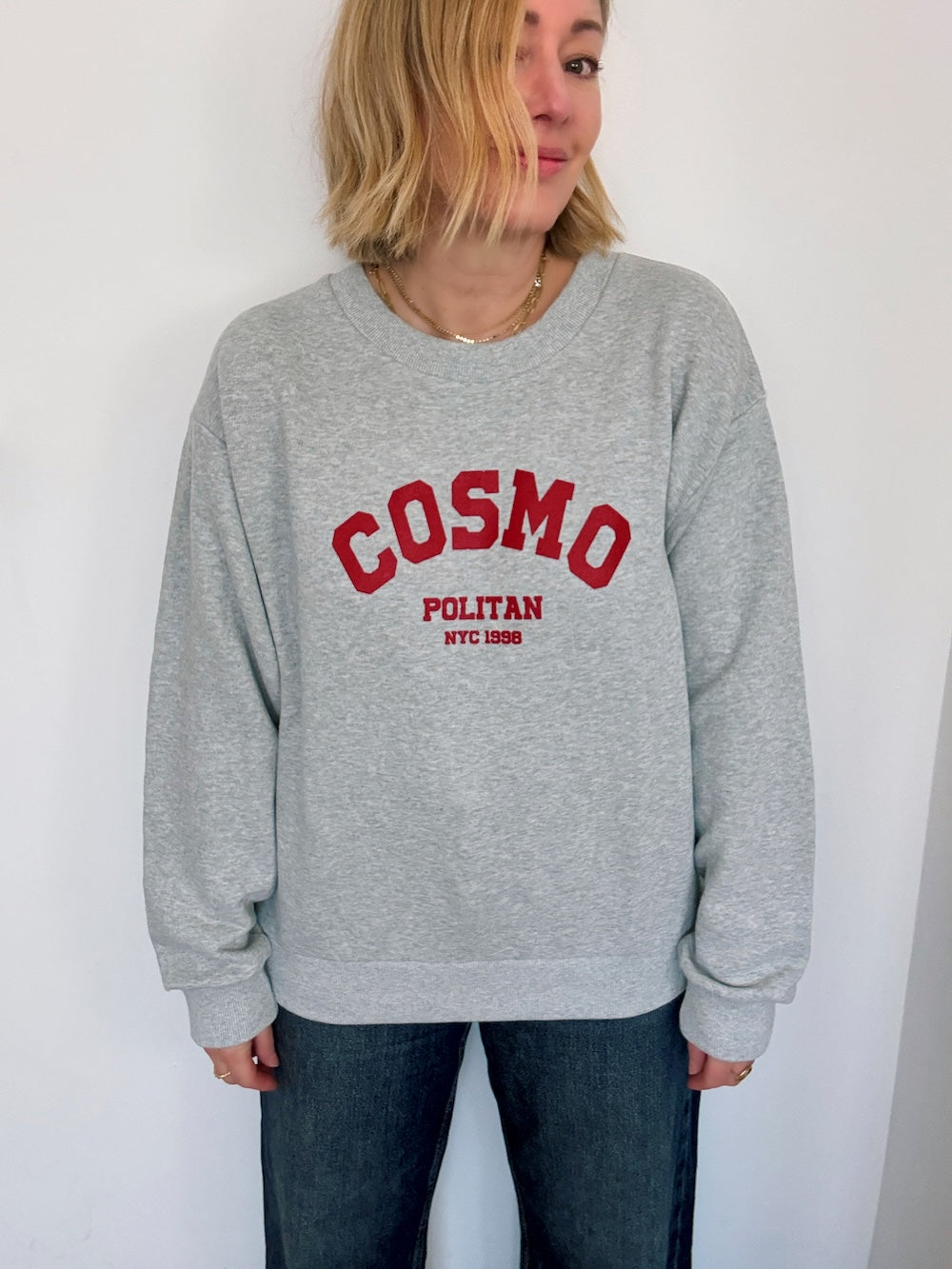 Cosmopolitan Sweatshirt Light Grey Red