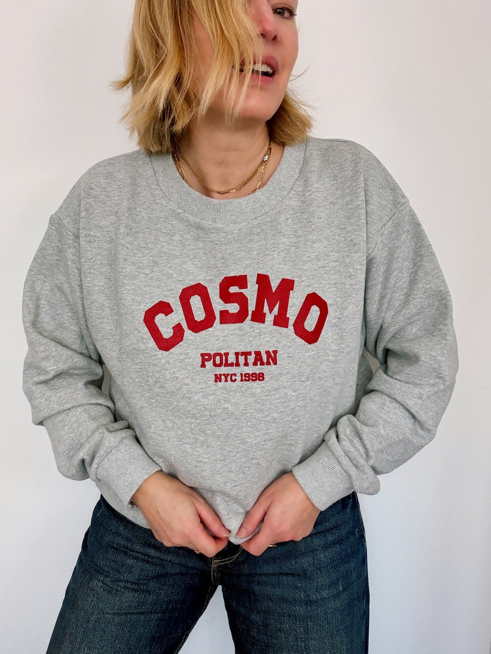 Cosmopolitan Sweatshirt Light Grey Red