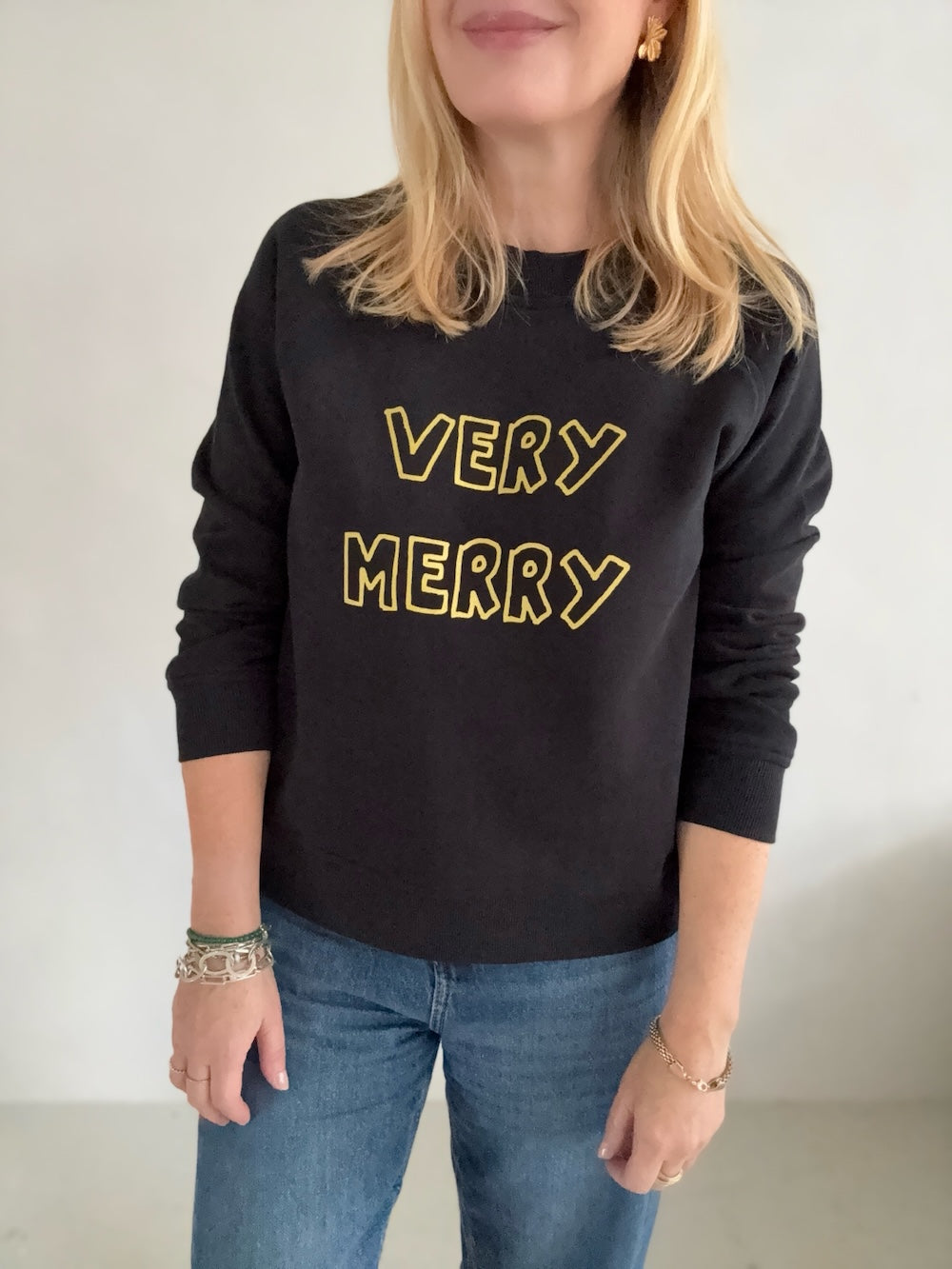 Very Merry Sweatshirt Black Gold