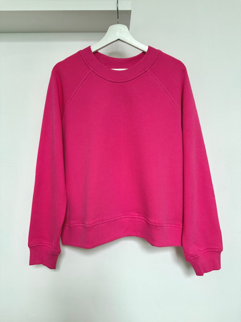 Dylan Raglan Sweatshirt Fuchsia Pink