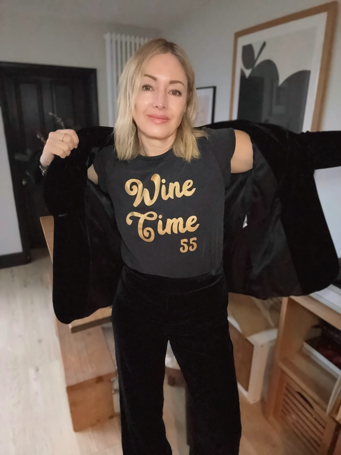 Wine Time 55 T-Shirt Stone Wash Black Gold