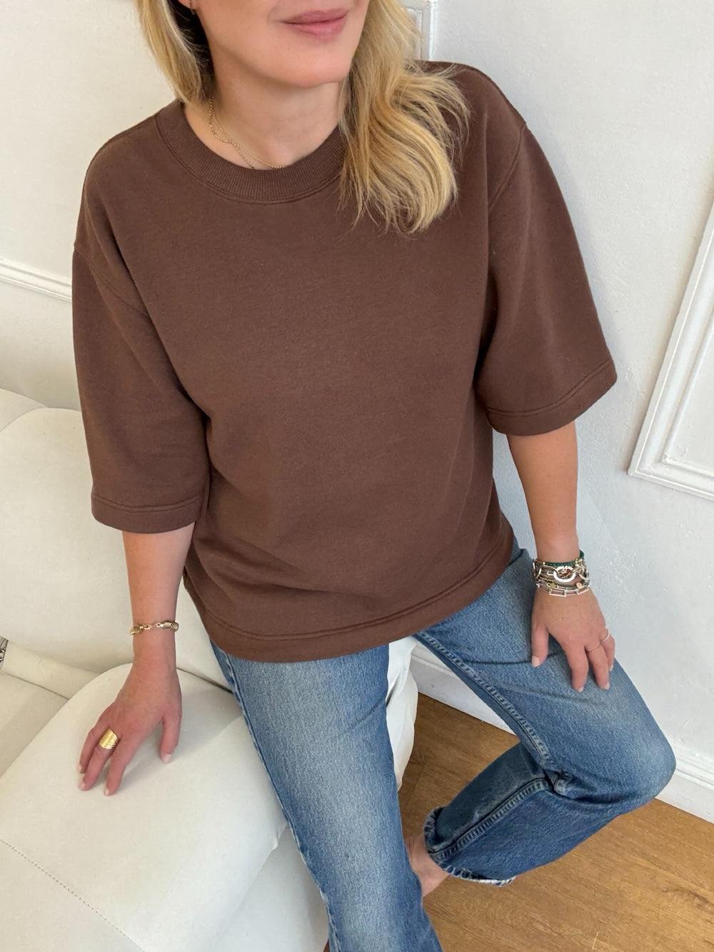 brown short sleeve sweatshirt