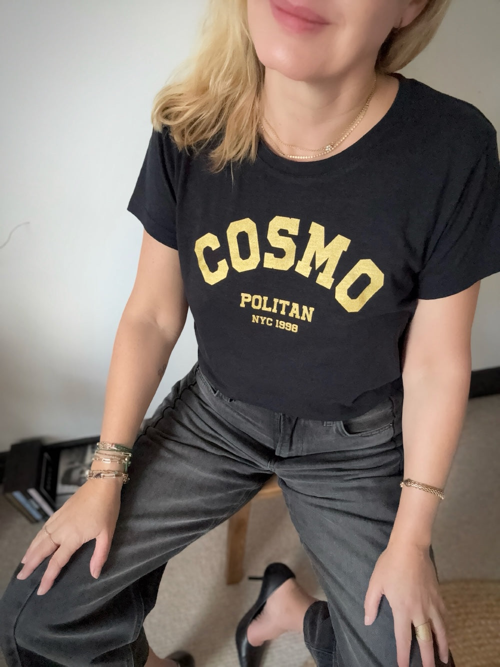 Cosmopolitan T-shirt Black Gold