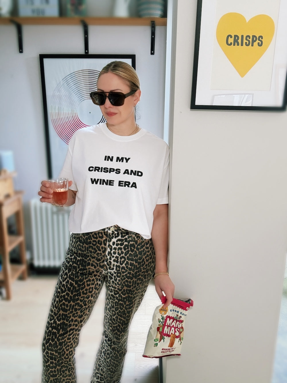 Crisps and Wine Era Boxy Style T-shirt
