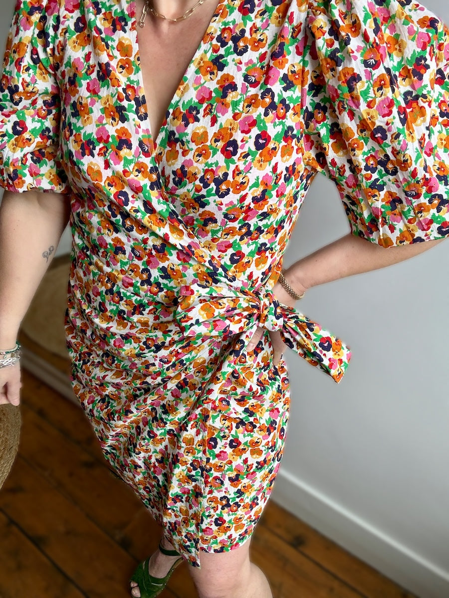 Alice Short Wrap Dress Pansy Print