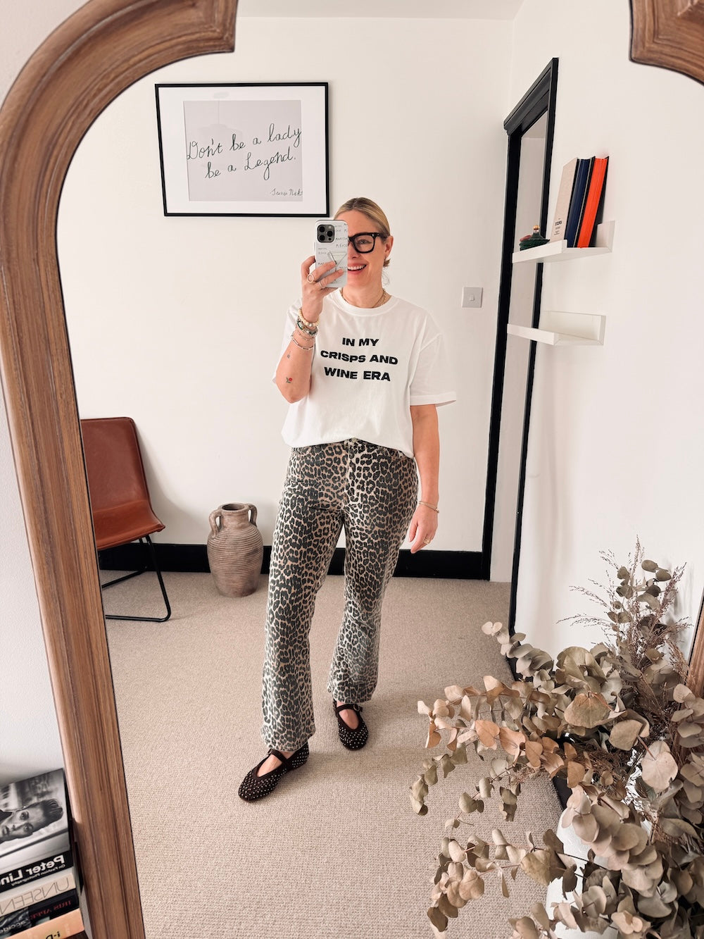 Crisps and Wine Era Boxy Style T-shirt