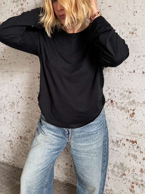 Quality black long sleeve top perfect for layering